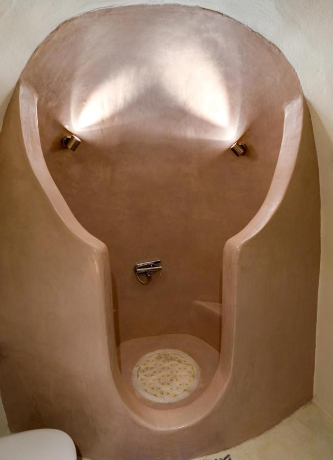 Вилла Christina'S Cave House Тира Экстерьер фото