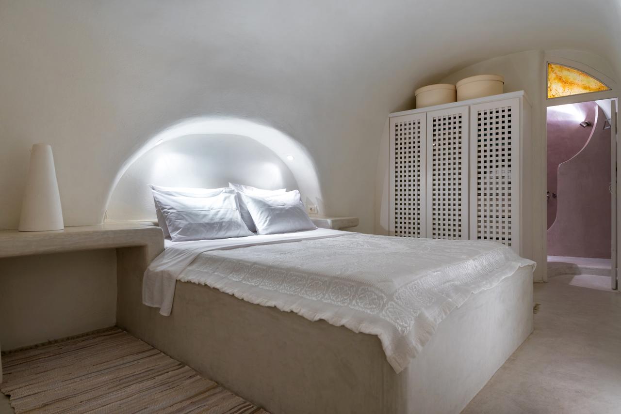 Вилла Christina'S Cave House Тира Экстерьер фото