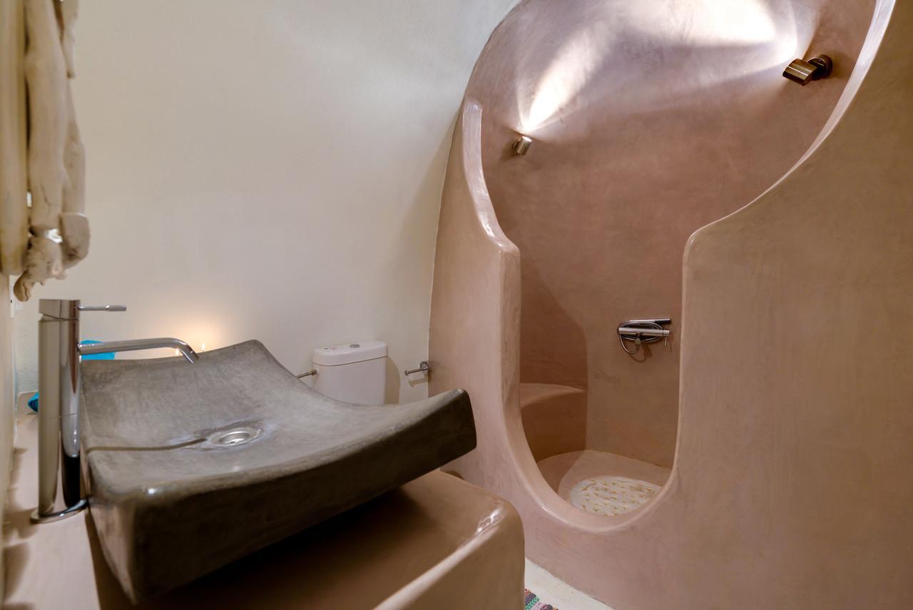 Вилла Christina'S Cave House Тира Экстерьер фото