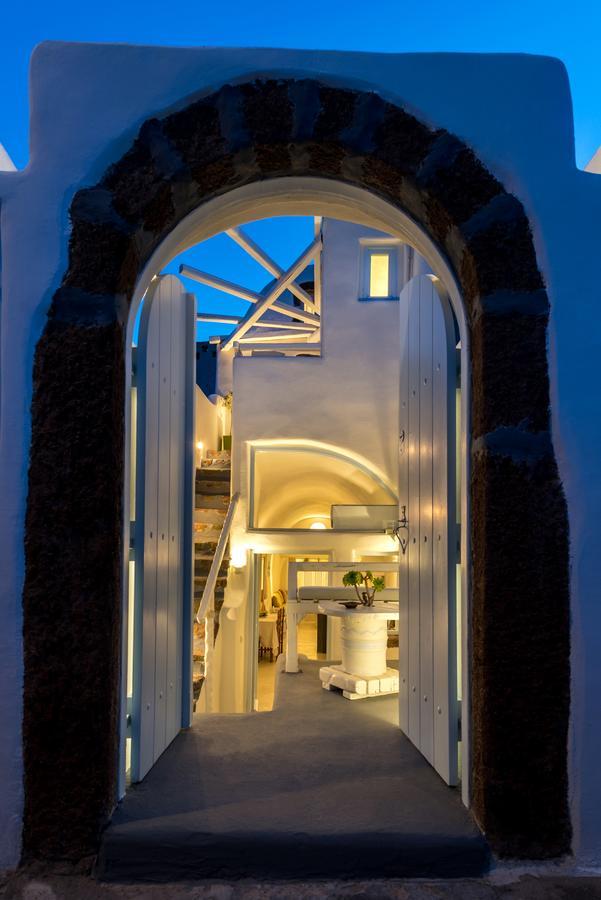 Вилла Christina'S Cave House Тира Экстерьер фото